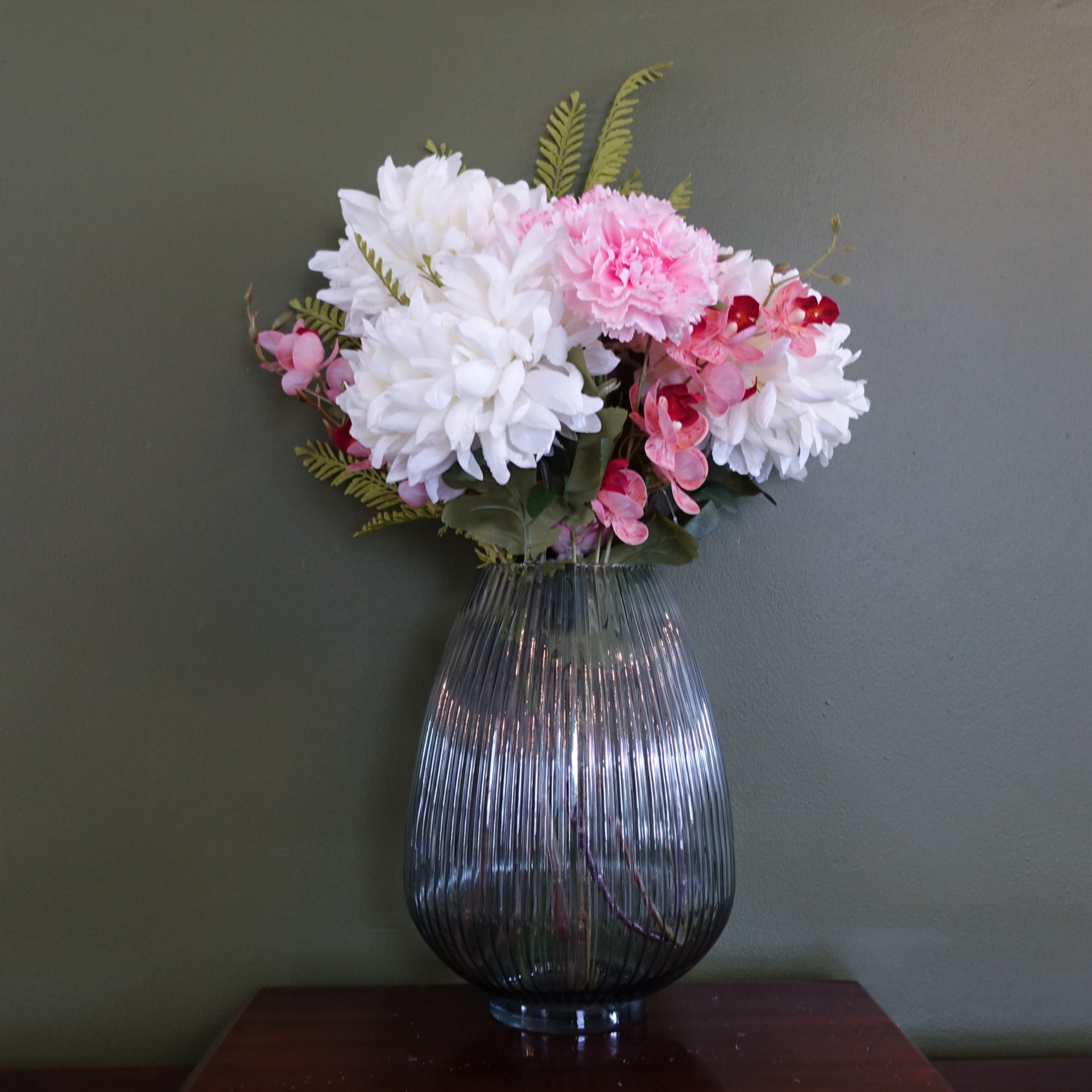 60cm Artificial Chrysanthemum and Orchid Display Glass Vase