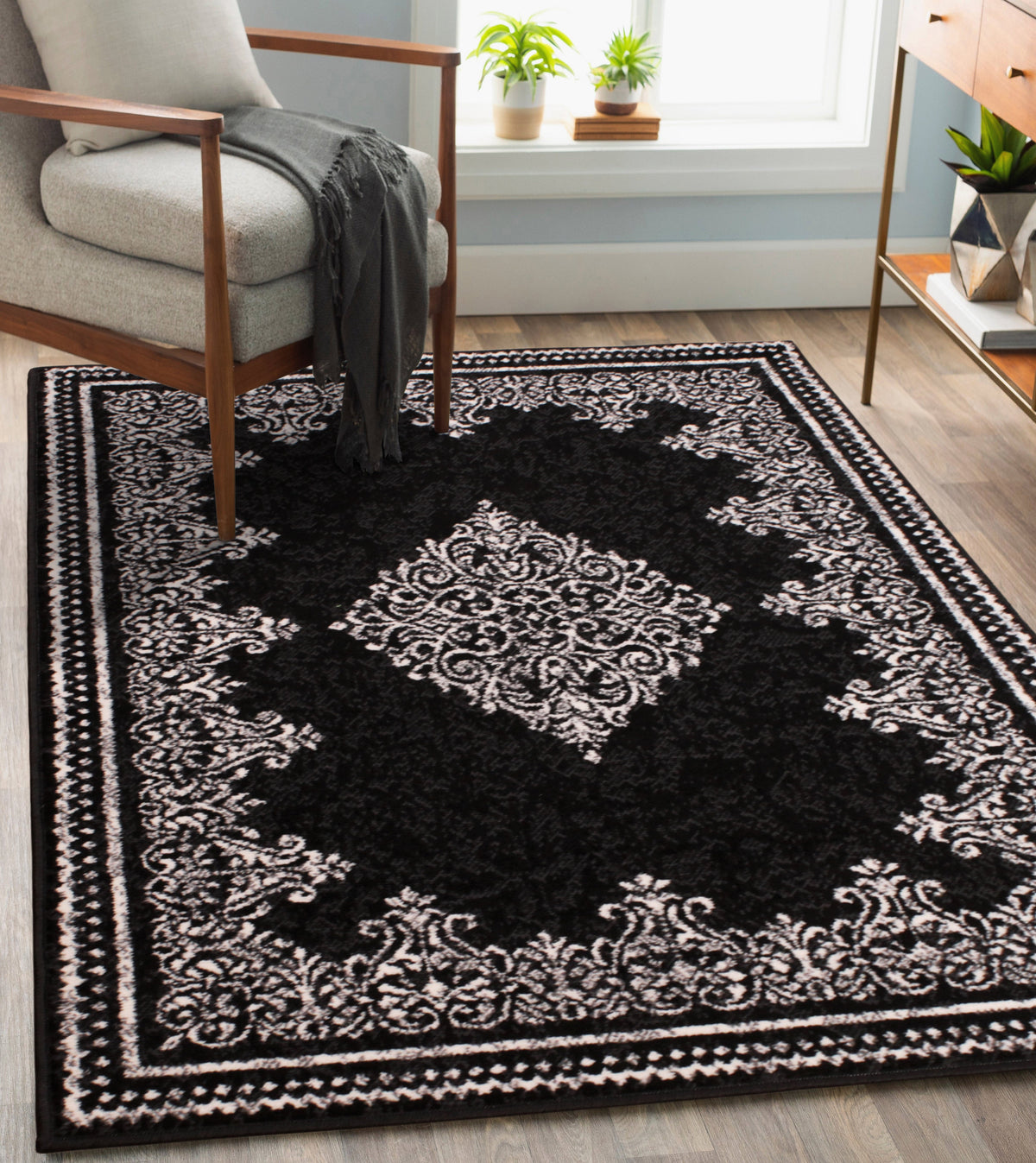 Traditional Poly Douglas Black Rug
