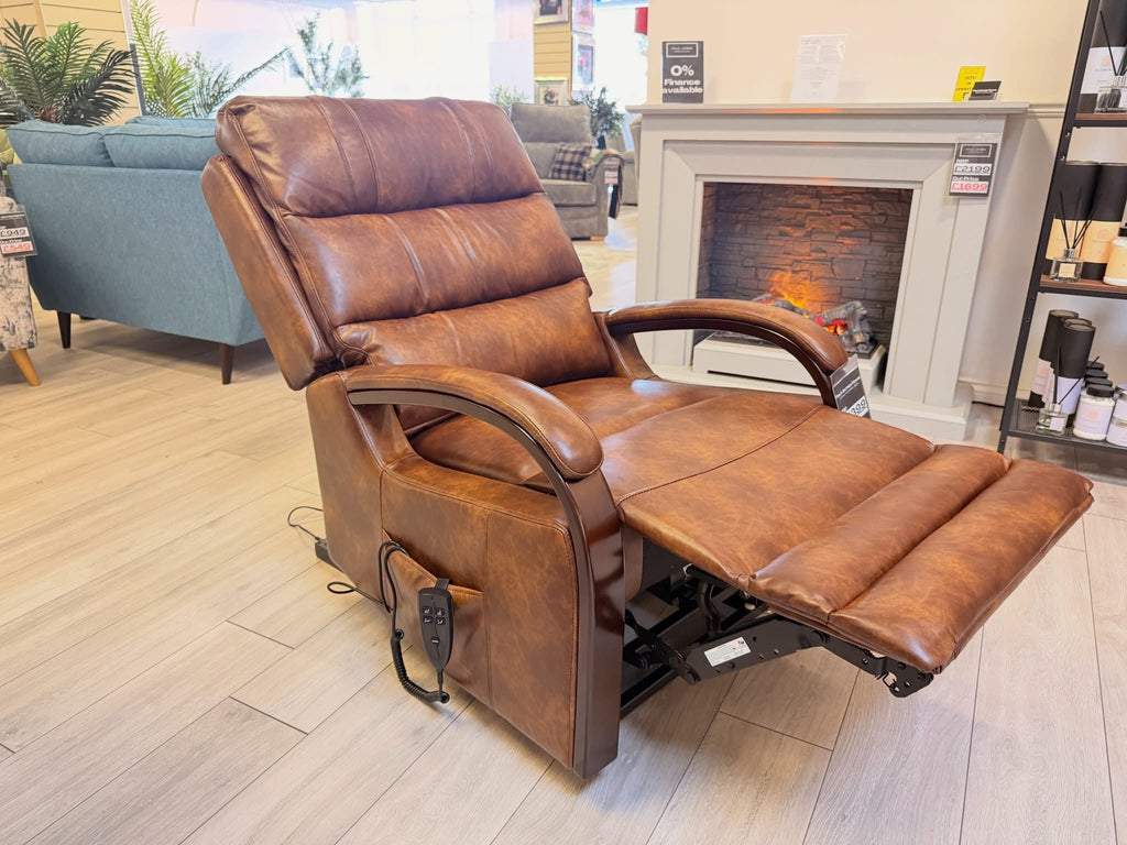 Luxury Dual Motor Rise & Recliner Chair – Brown Leather Look – £799