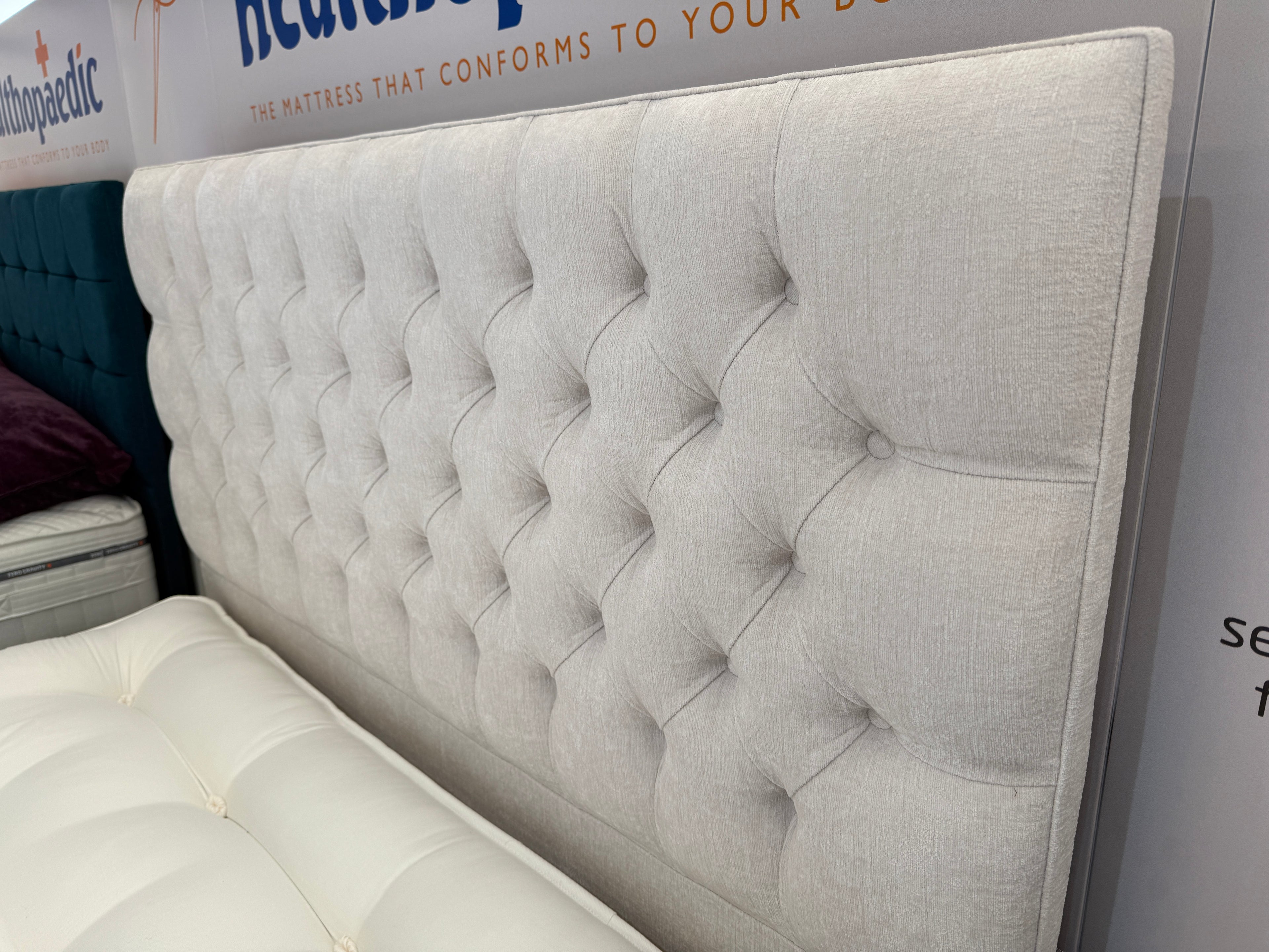 Cleddans 3000 Divan Set