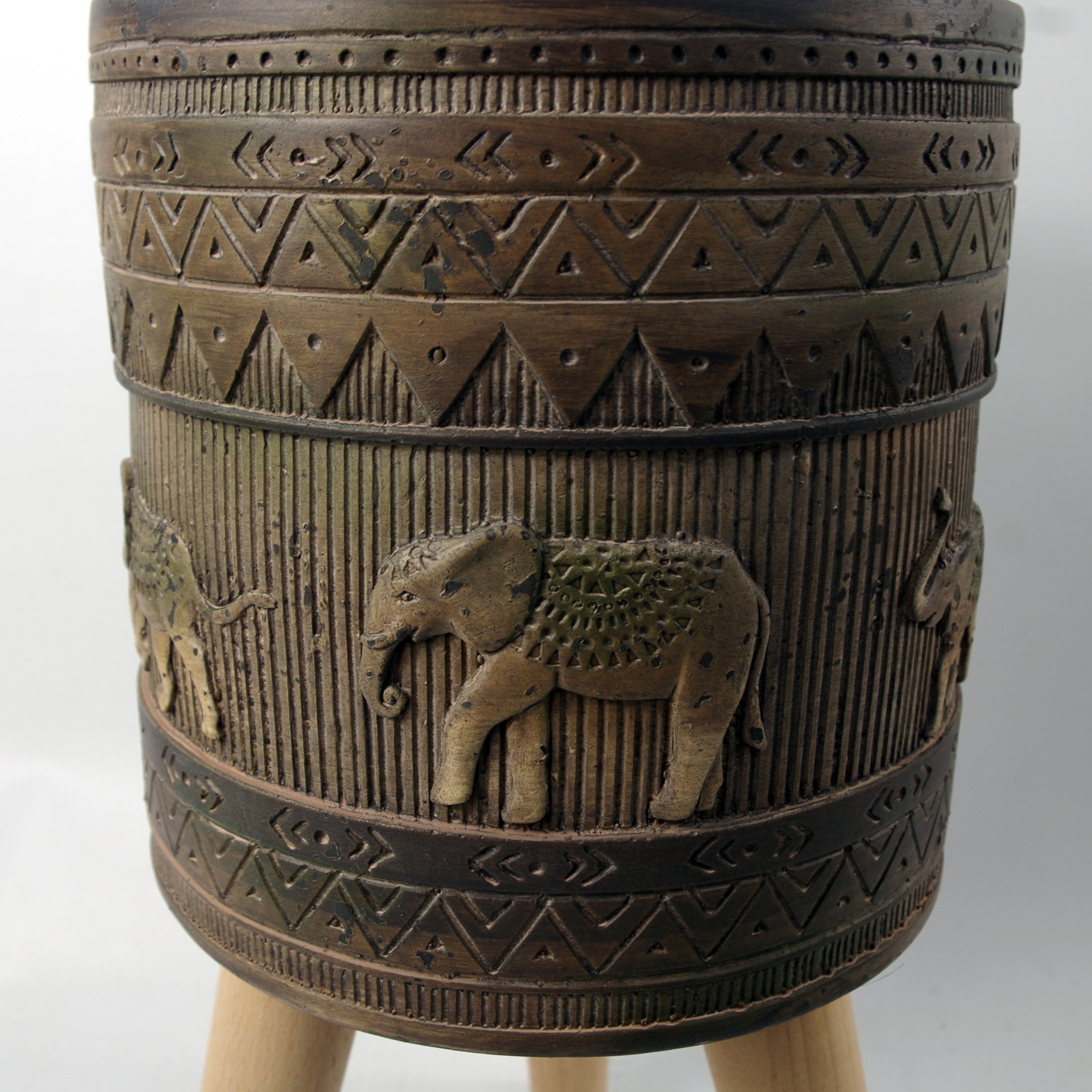 Elephant Composite Planter with Stand