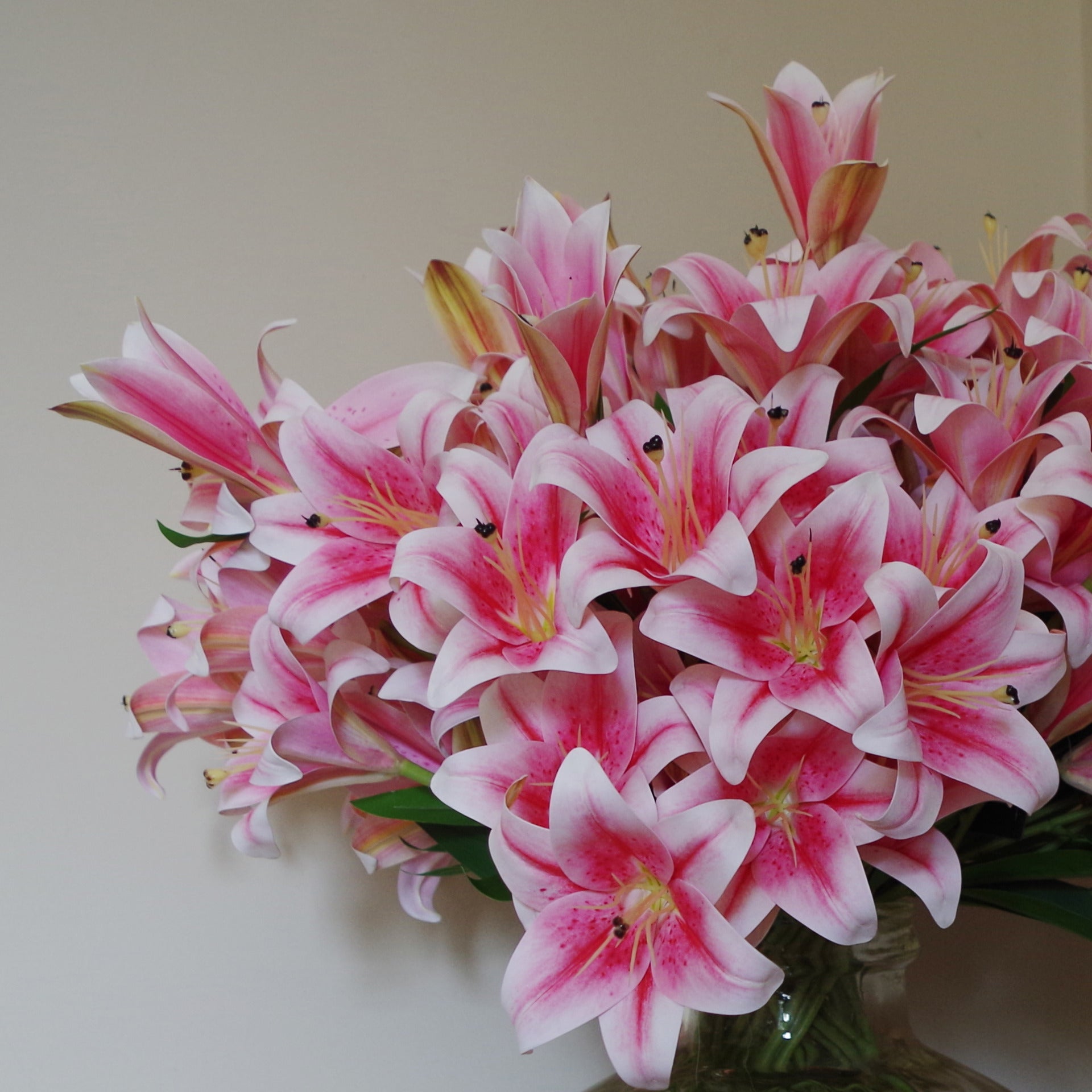 60cm Artificial Lily Stem Pink
