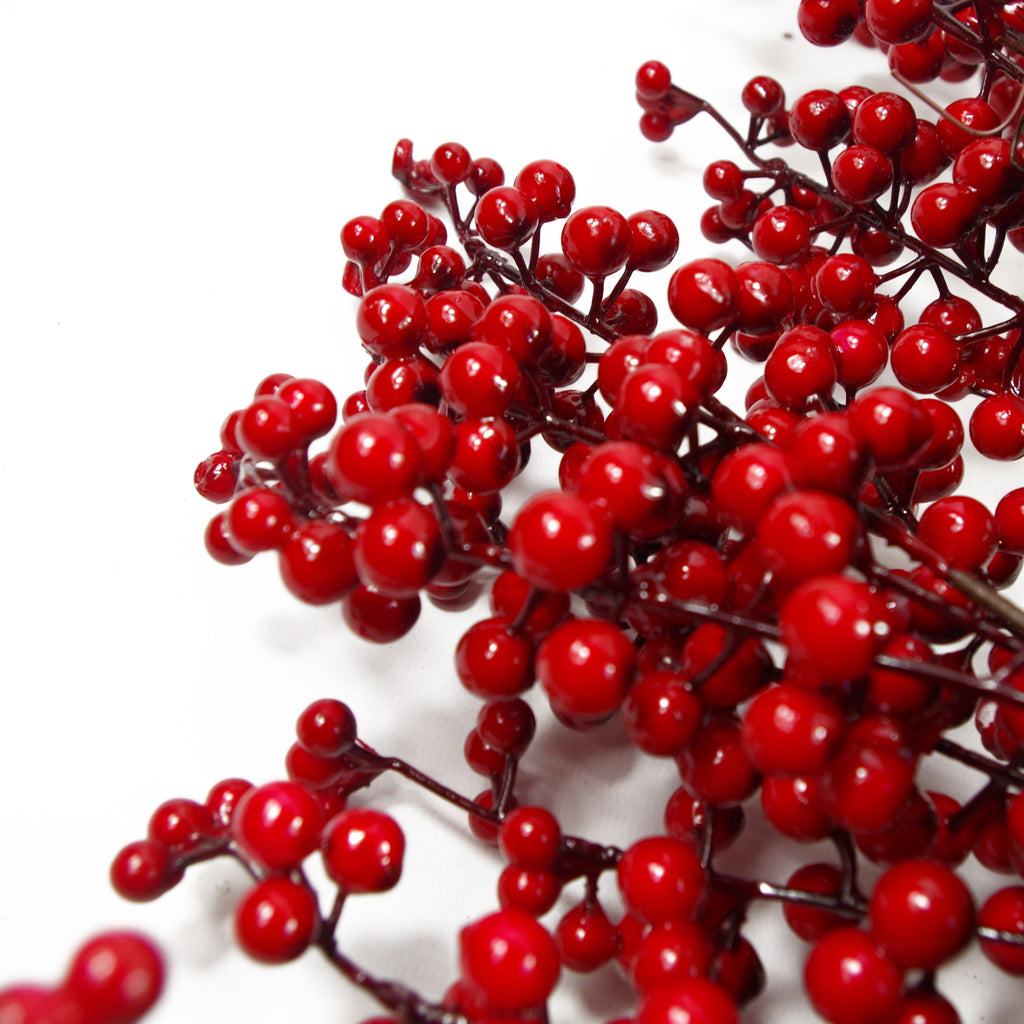 60cm (24") Large Luxury Christmas Red Berry Floristry Wreath