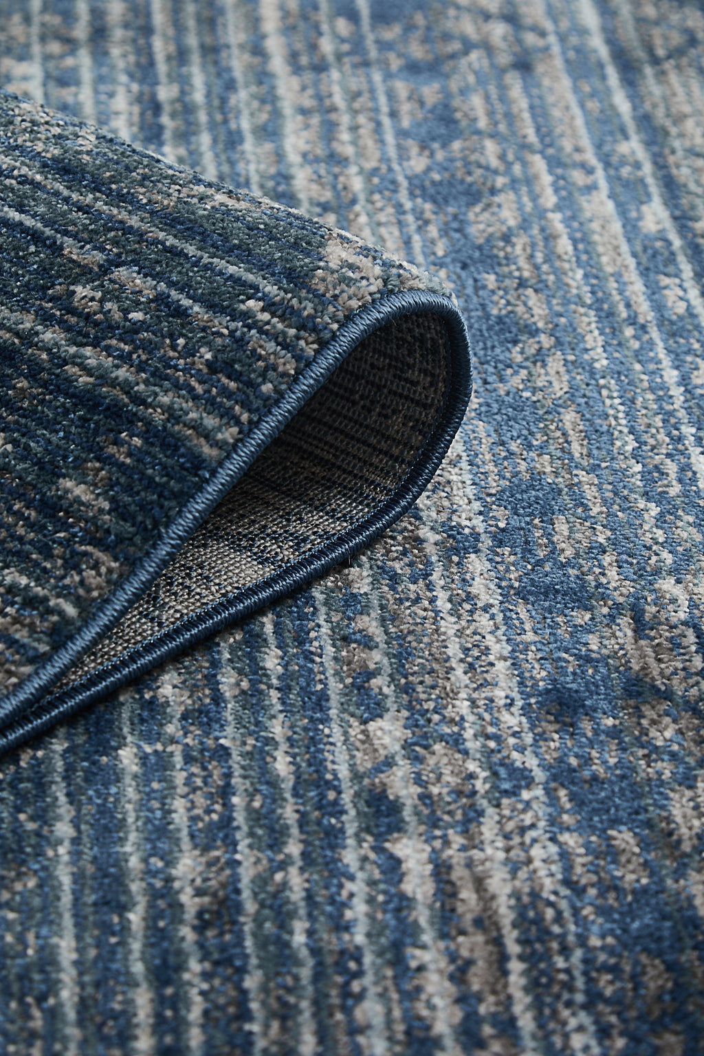 Nova Owen Blue Rug