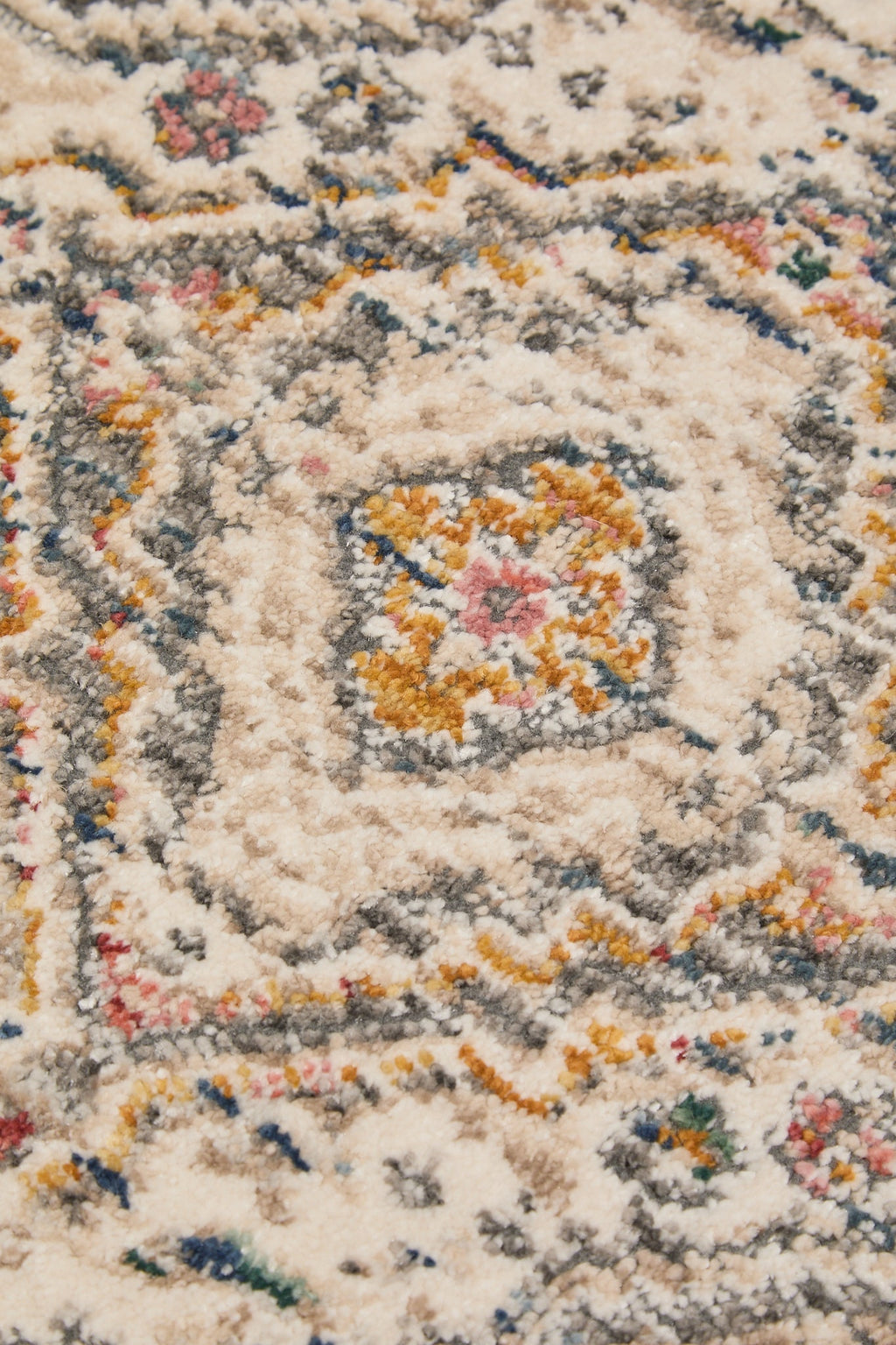 Nova Sadie Cream Rug