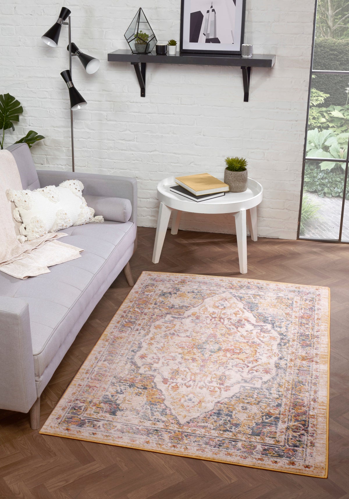 Nova 9048 Cream Rug