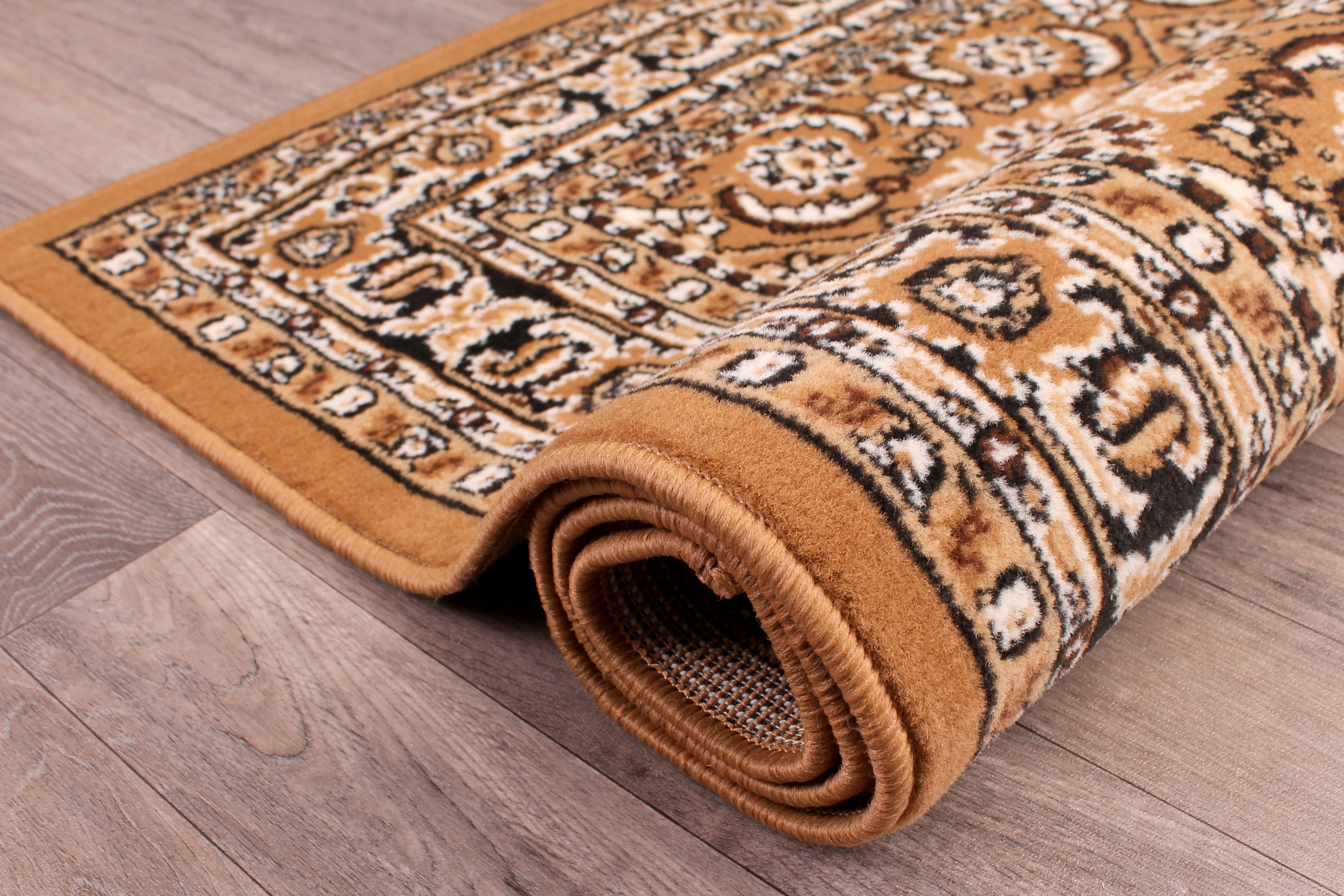Traditional Poly Esta Gold Rug