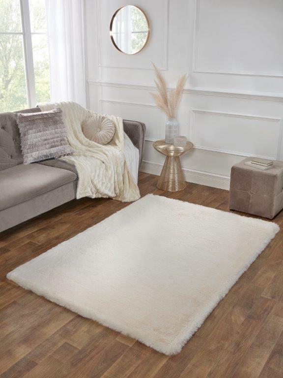 Super Luxe Faux Fur Ivory Rug