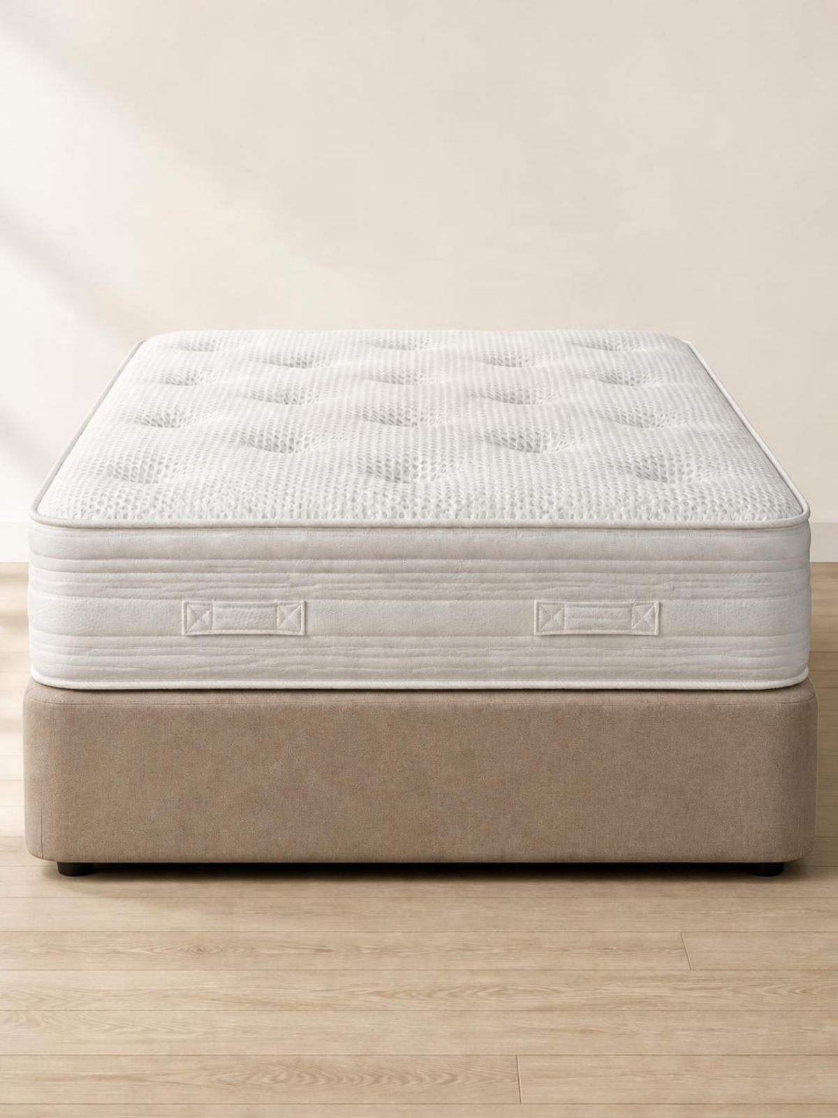 Clyde 1000 mattress – front view
