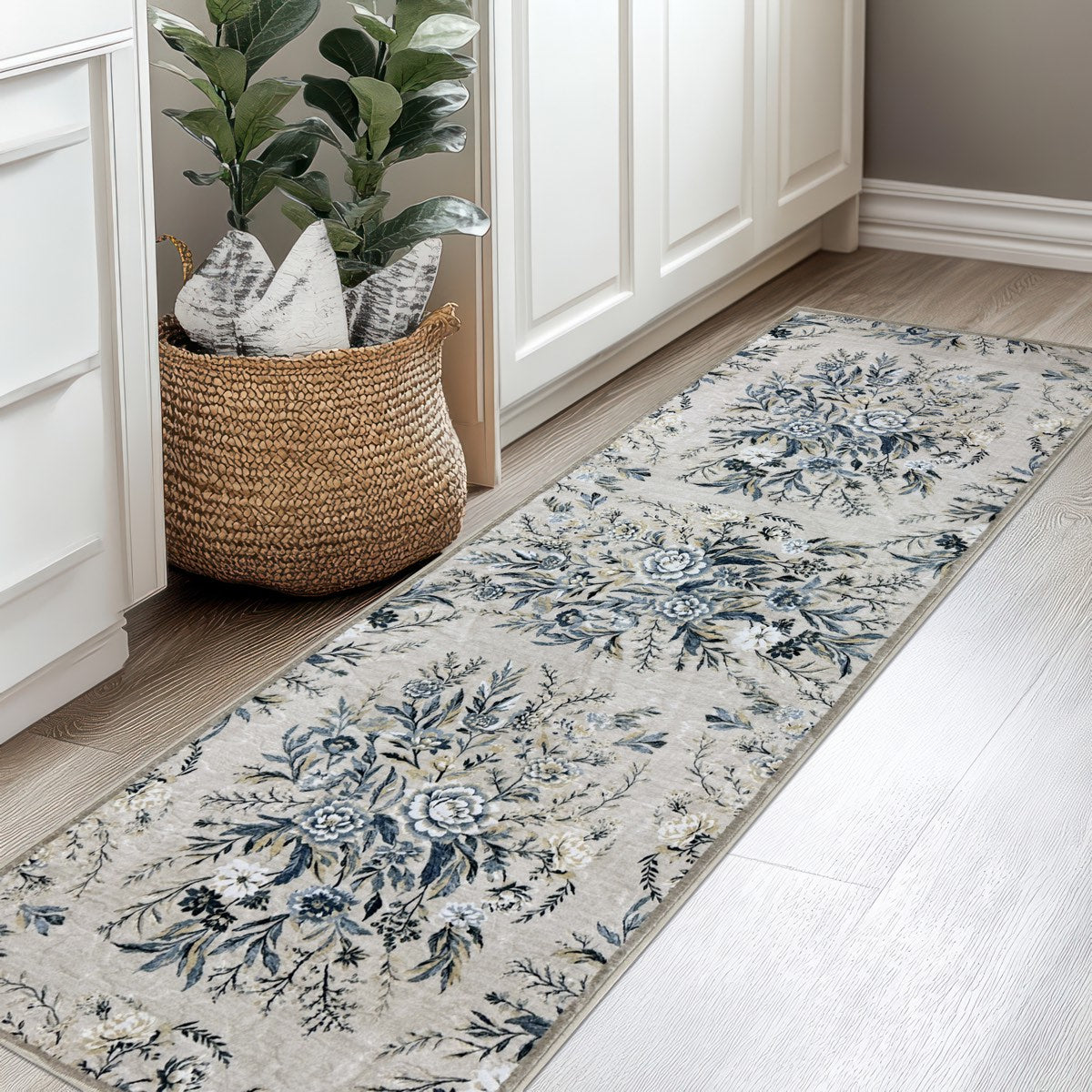 Classics Collection Winter Bloom Rug