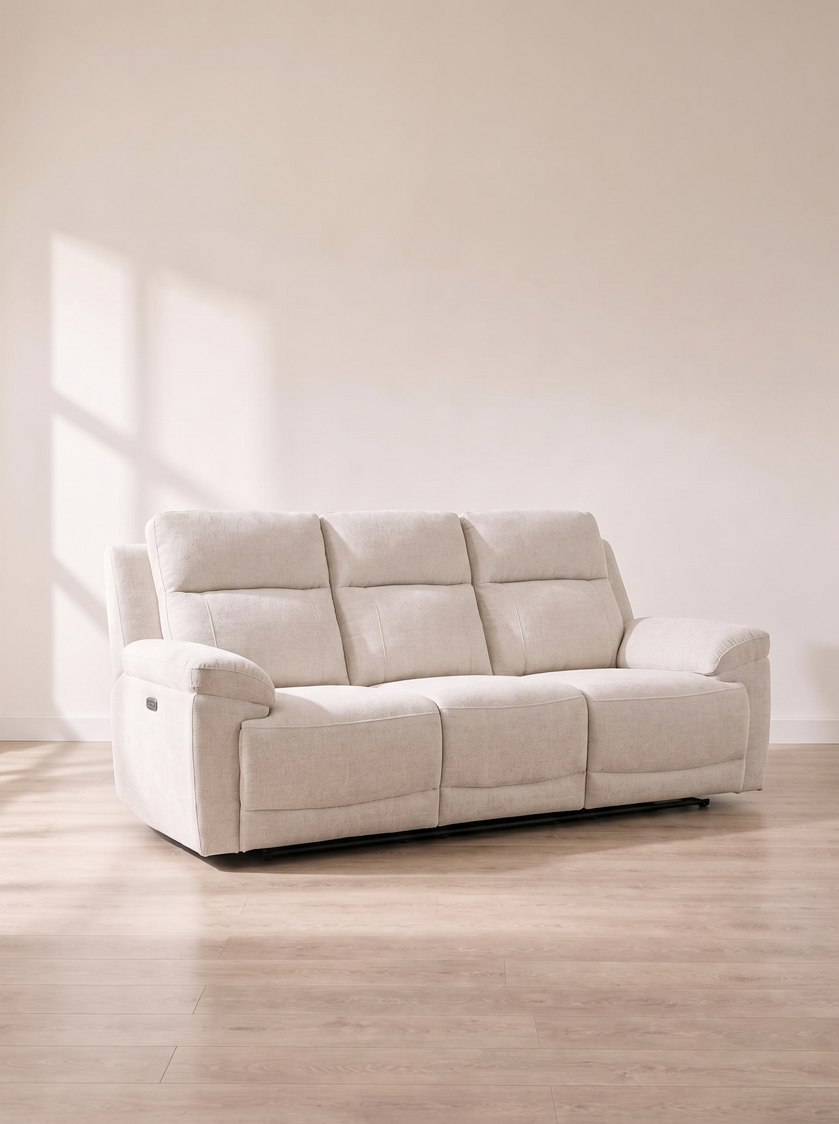 Marlow Power Recliner Suite – hero three-quarter view