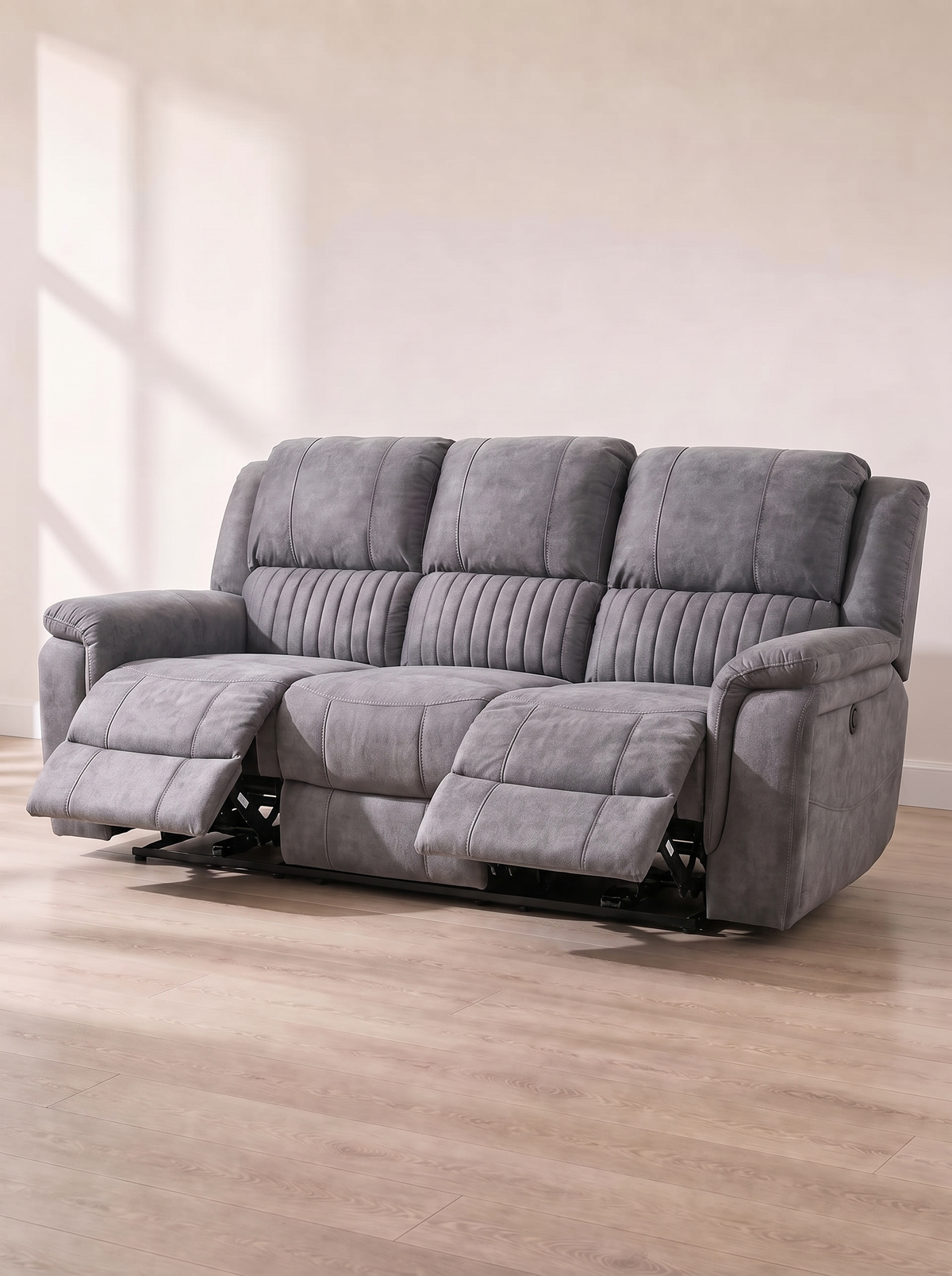 Onyx Recliner Suite – fully reclined with footrest raised