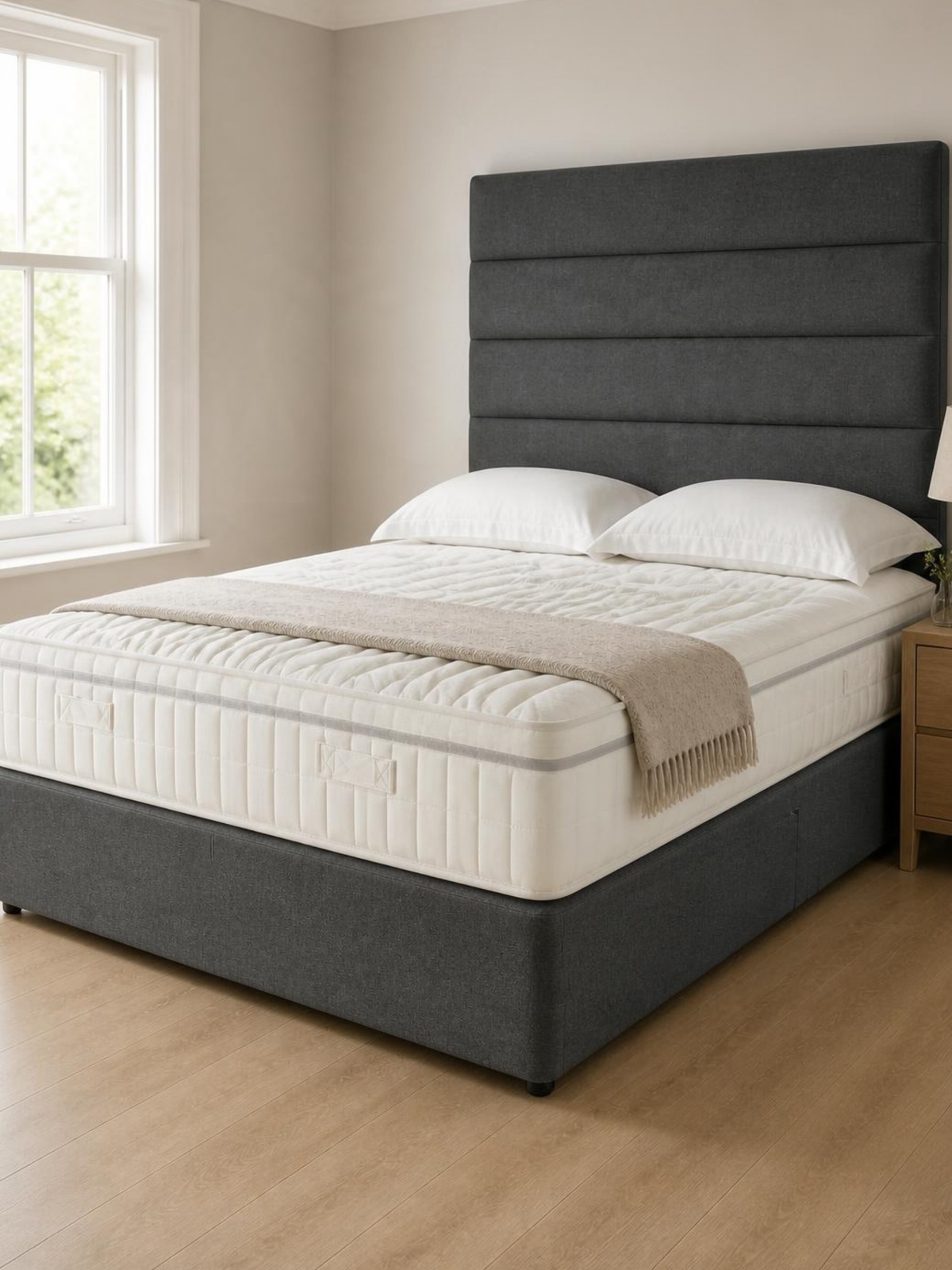 Ted 1000 – in a bedroom